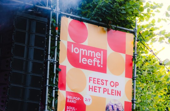  (vergroot foto)