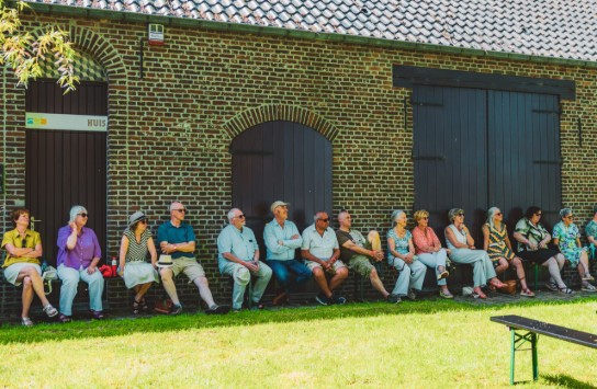  (vergroot foto)