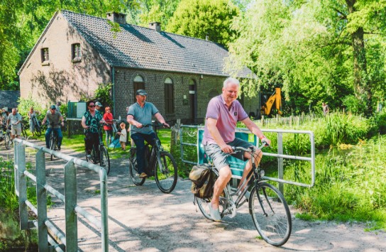 (vergroot foto)